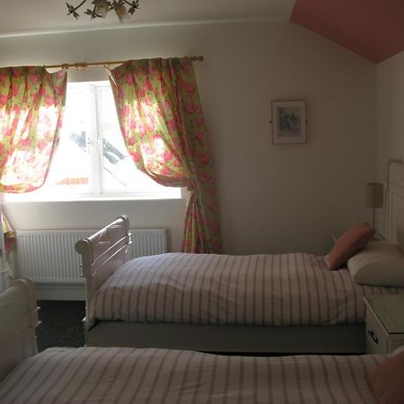 Laragh House B&B Kilkenny Oda fotoğraf