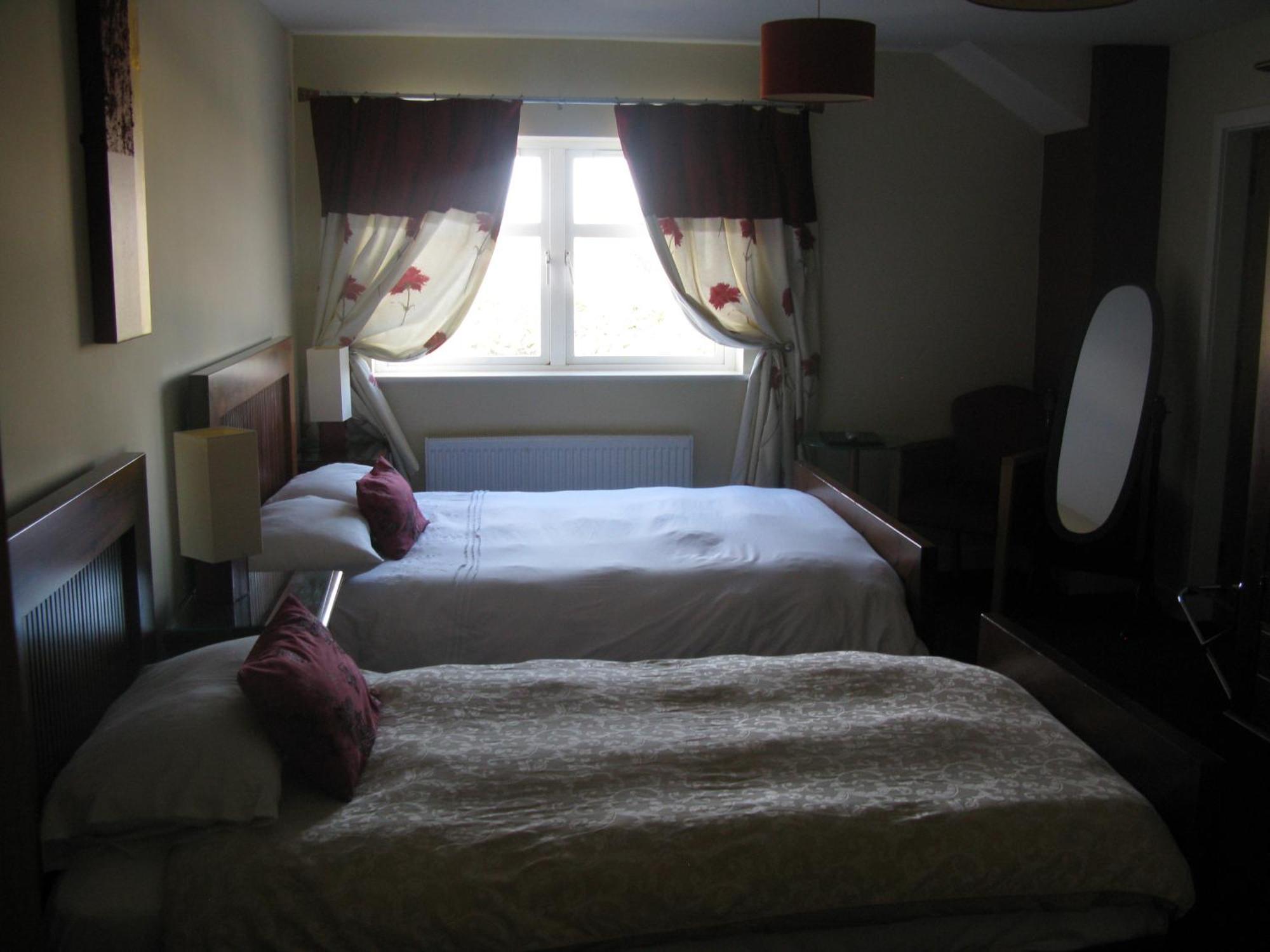 Laragh House B&B Kilkenny Oda fotoğraf